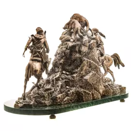 Авторские каминные часы из бронзы "Охота на волков"