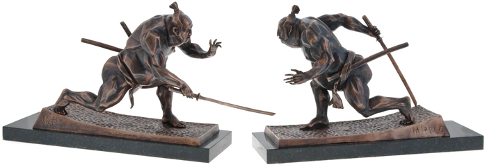 The author's bronze sculpture "Fighters with swords"