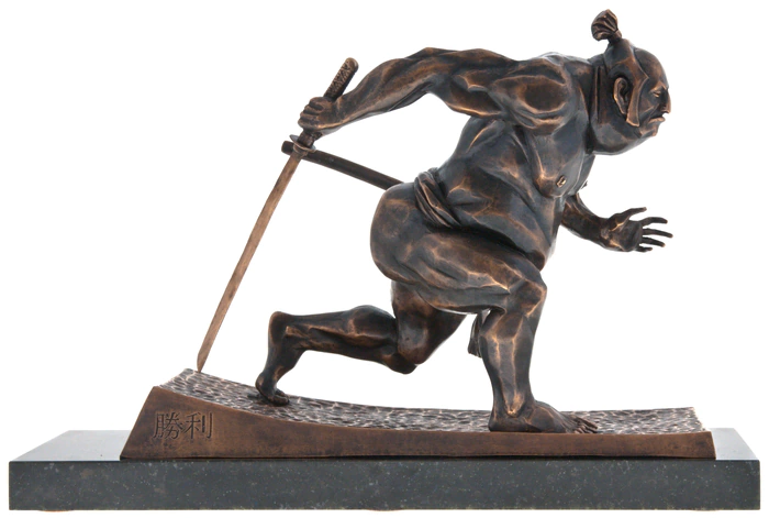 The author's bronze sculpture "Fighters with swords"