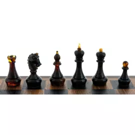 Шахматы из мореного дуба и янтаря "Древние"