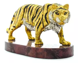 Тигр на подставке малый, яшма