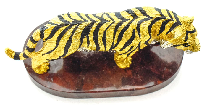 Tiger on a small stand (jasper)