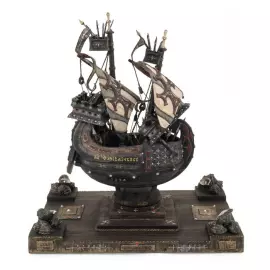 The ship made of stained oak "Kapitanessa"