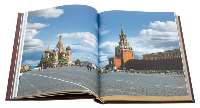 Leather-bound book "Red Square" in a box (bilingual edition)