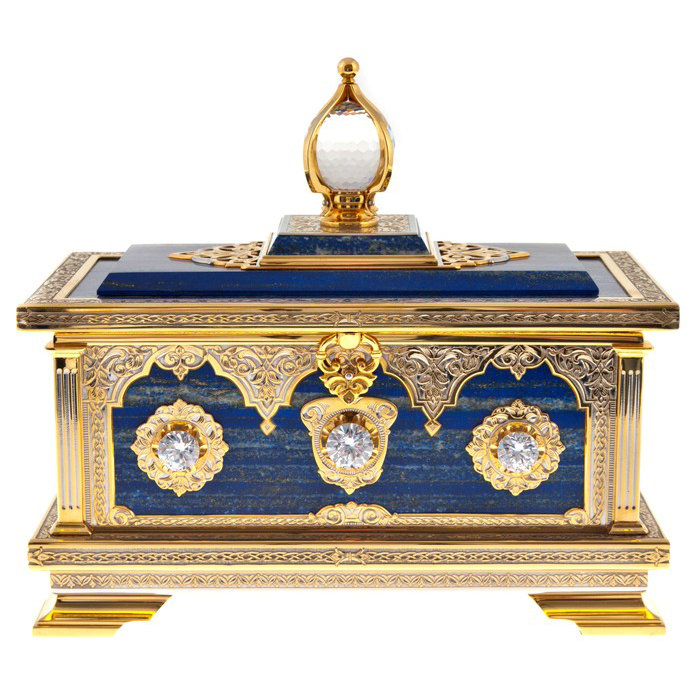 Lapis lazuli casket with rock crystal, Zlatoust