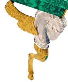 Шахматный стол из малахита "Ход конем" Шахматный стол из малахита "Ход конем"