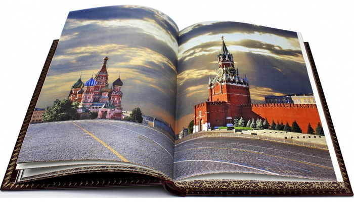 Leather-bound book "Moscow" in English (in a box)