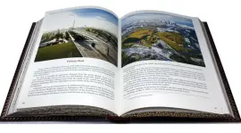 Книга в кожаном переплете "Москва" на английском, в коробе Книга в кожаном переплете "Москва" на английском, в коробе