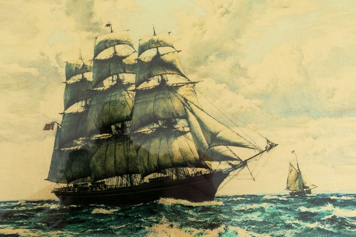 Painting on gold leaf "Sailboat" grey velvet (in an oak box)