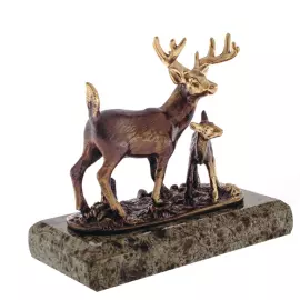 Статуэтка из бронзы "Олени" змеевик