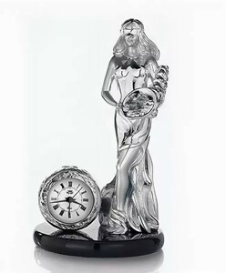 Sculpture "Fortune with a clock"