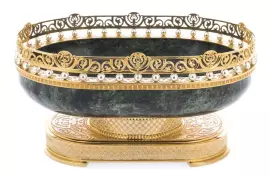 Ваза настольная с зеленым серпентином, Златоуст