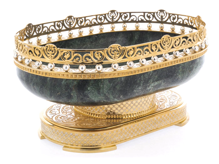 Table vase with green serpentine, Zlatoust