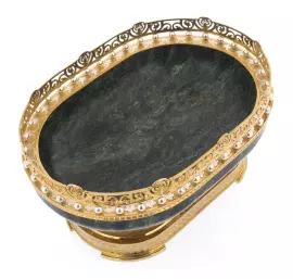 Ваза настольная с зеленым серпентином, Златоуст