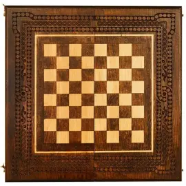 Шахматы из ценных пород дерева "Багрдатидская Армения" резные Шахматы из ценных пород дерева "Багрдатидская Армения" резные