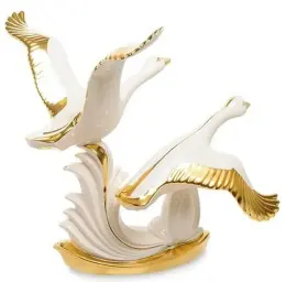 Статуэтка "Летящие гуси" Статуэтка "Летящие гуси"