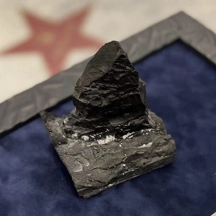 A piece of "dragon" glass. Game of thrones