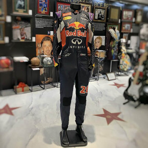 Personal body suit autographed by Daniil Kvyat