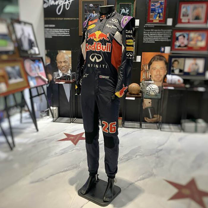 Personal body suit autographed by Daniil Kvyat