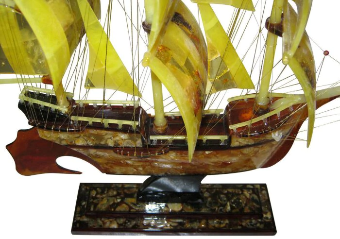 Amber statuette "Ship"