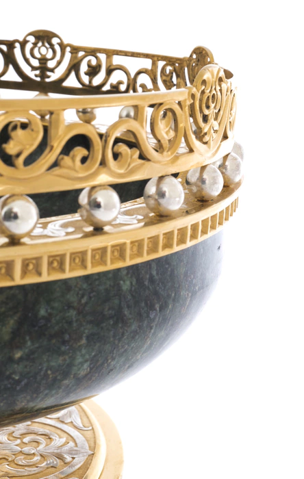 Table vase with green serpentine, Zlatoust