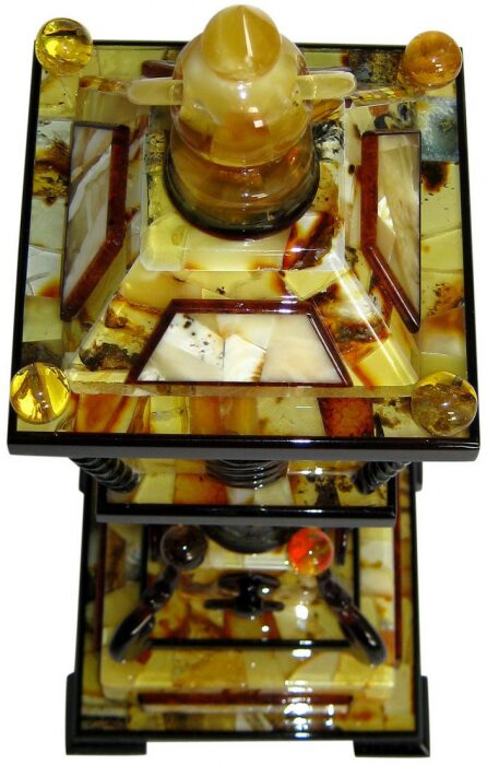 Amber table clock "London"