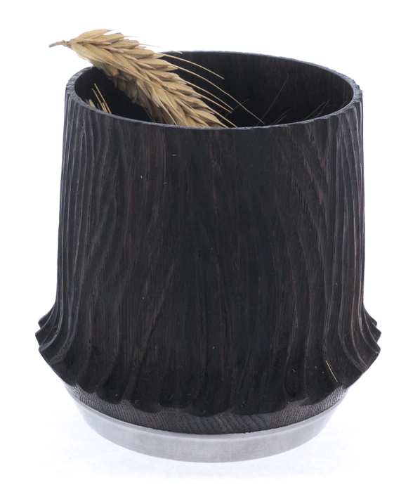 Whiskey glass "Wave" made of ribbed stained oak