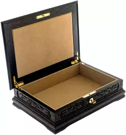 Шкатулка с янтарем "Столица" мореный дуб