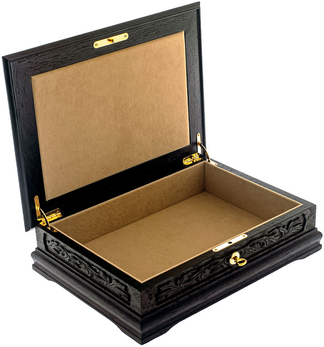 Box with amber "Stolitsa" (stained oak)