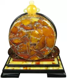 Часы настольные из янтаря "Инь-Янь"