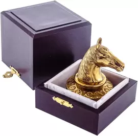 Figure print "Horse"