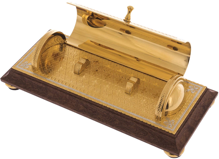 The case for the Faberge Zlatoust pen