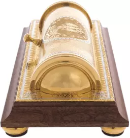 The case for the Faberge Zlatoust pen