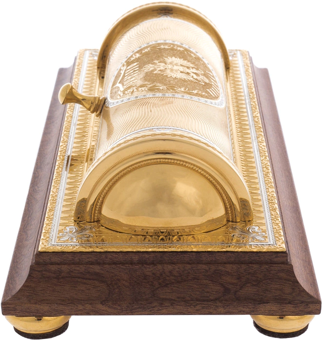 The case for the Faberge Zlatoust pen