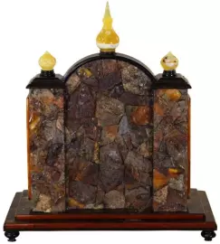 Amber table clock with handle