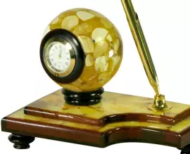Amber table clock with "Ball" handle
