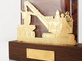 Corporate souvenir "Tandem of metal and glass"
