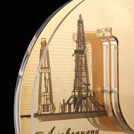 Корпоративный сувенир "Человек с большой буквы"