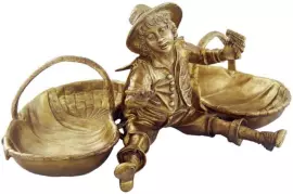 Ваза "Мальчик с корзинами"