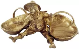 Ваза "Мальчик с корзинами"