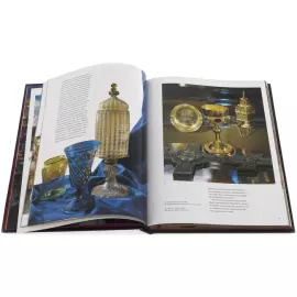 Книга в кожаном переплете "Фотоальбом Москва"