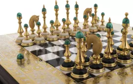 Шахматный ларец из малахита, белого мрамора и долерита "Элита" Златоуст