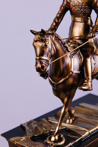 Statuette made of beech "Beetles on a horse"
