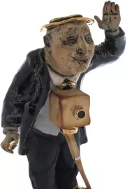 Статуэтка фарфоровая "Еврей фотограф"