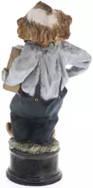 Статуэтка фарфоровая "Еврей гармонист"