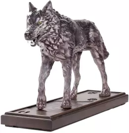 Статуэтка из бука "Волк" на подставке