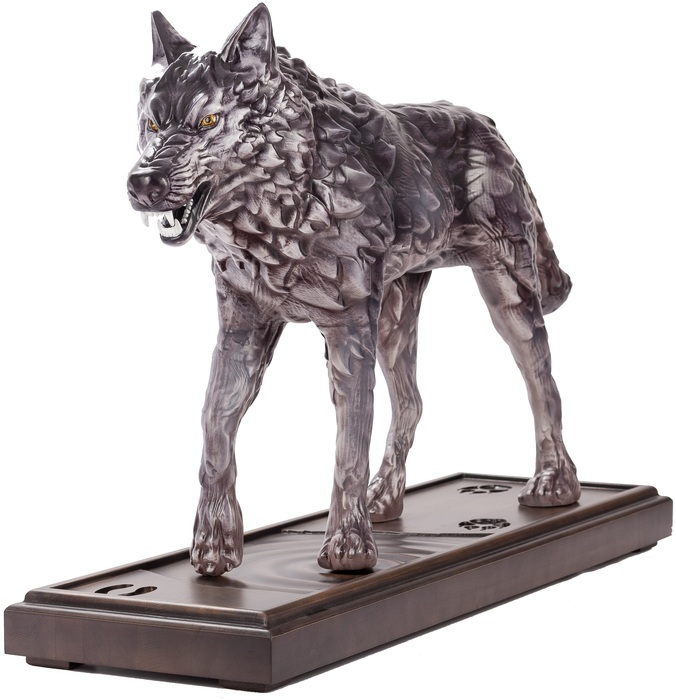 A statuette made of beech "Wolf" on a stand