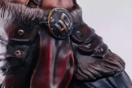 Статуэтка из бука "Викинг"