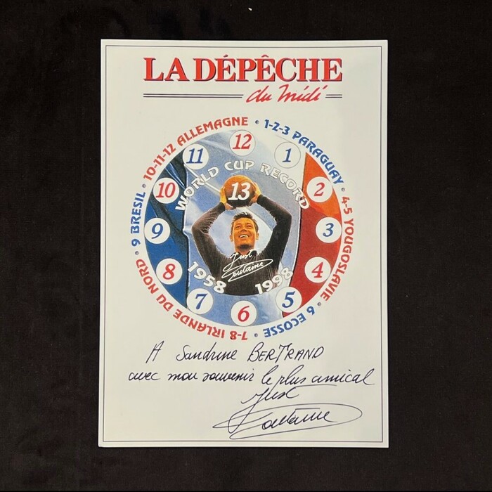 An autographed postcard by Juste Fontaine