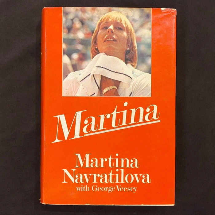 Книга «Мартина» с автографом Мартины Навратиловой